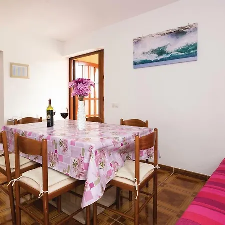 Two-bedroom In شقة